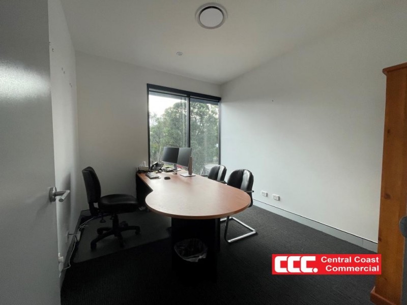 1/18 Barralong Rd, Erina NSW 2250