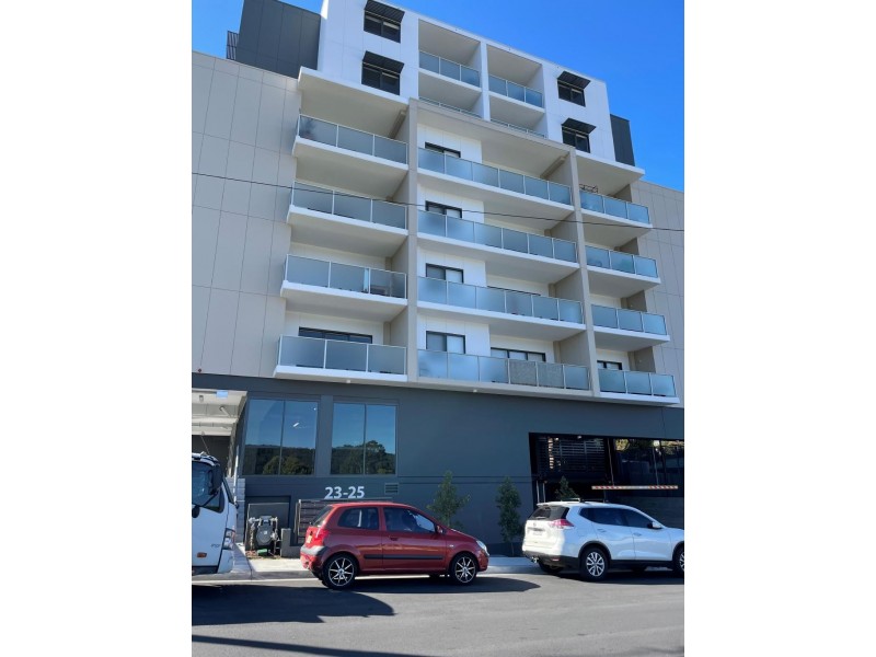 23-25 Young St, West Gosford NSW 2250