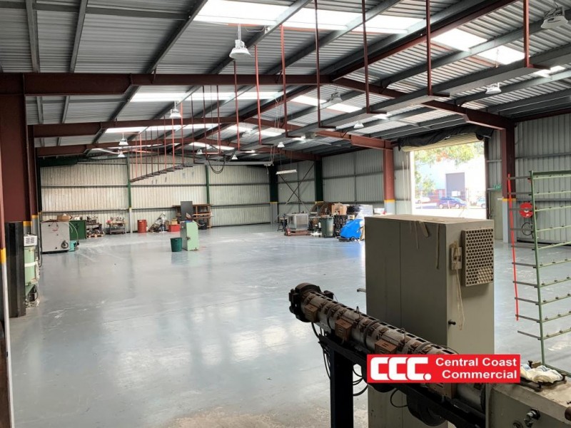 1B/2 Journeyman Close, Berkeley Vale NSW 2261