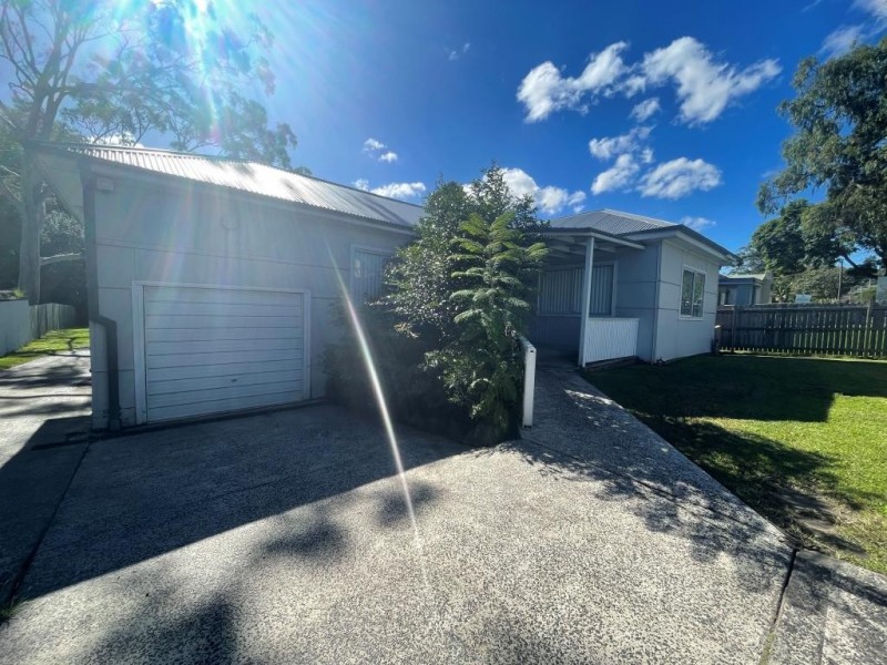 12 Renwick St, Wyoming NSW 2250