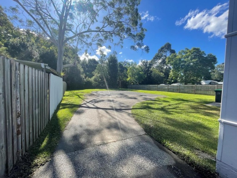 12 Renwick St, Wyoming NSW 2250