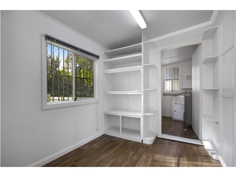 12 Renwick St, Wyoming NSW 2250