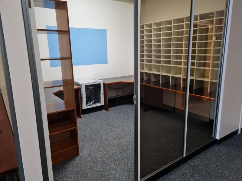 4 Baker St, Gosford NSW 2250