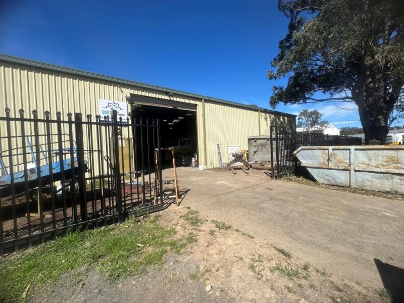 1B/2 Journeyman Close, Berkeley Vale NSW 2261