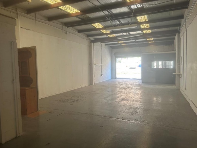 4/16 Grieve Rd, West Gosford NSW 2250