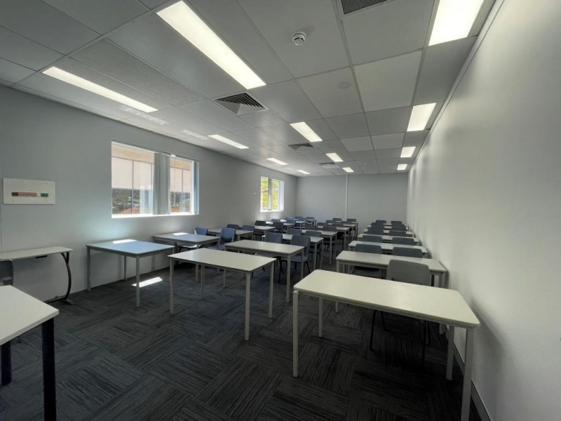 Level 2/5 Watt St, Gosford NSW 2250