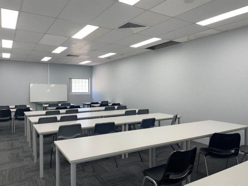 Level 2/5 Watt St, Gosford NSW 2250