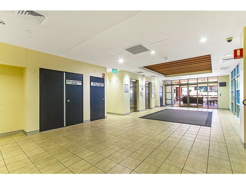 4 Watt St, Gosford NSW 2250