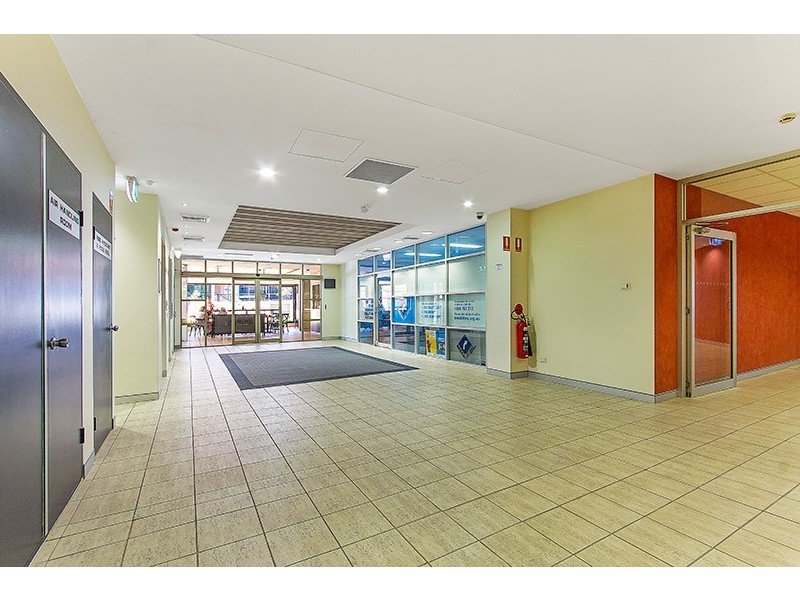 4 Watt St, Gosford NSW 2250