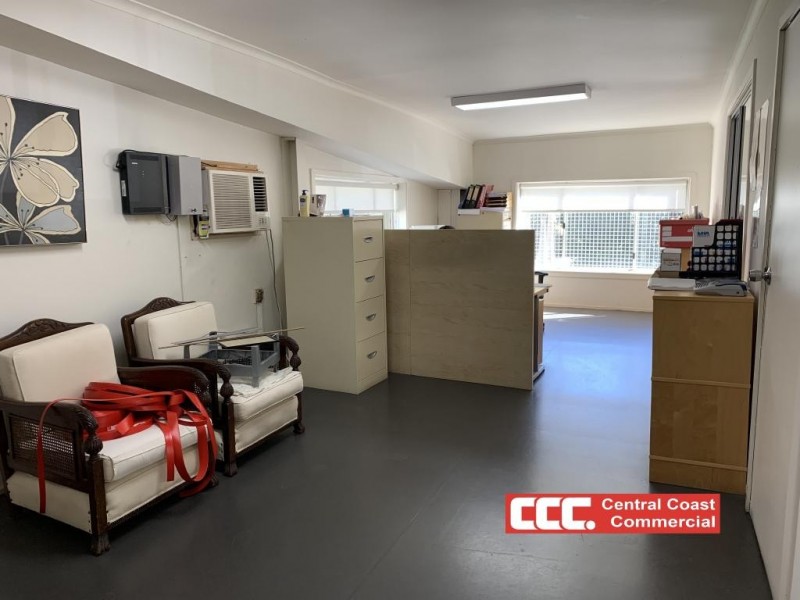 2 Journeyman Close, Berkeley Vale NSW 2261