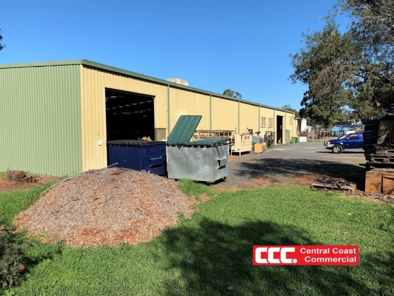2 Journeyman Close, Berkeley Vale NSW 2261