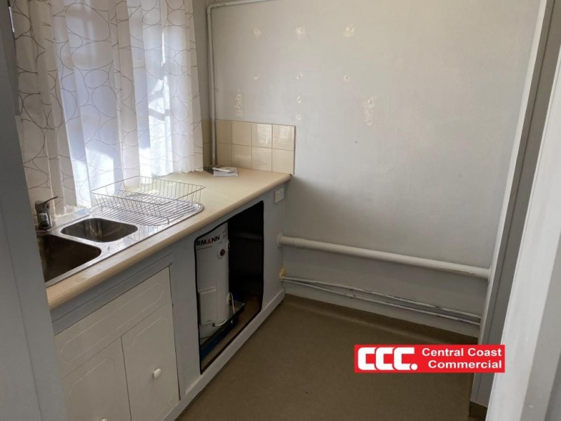 2ab/100-104 Pacific Highway, Wyong NSW 2259