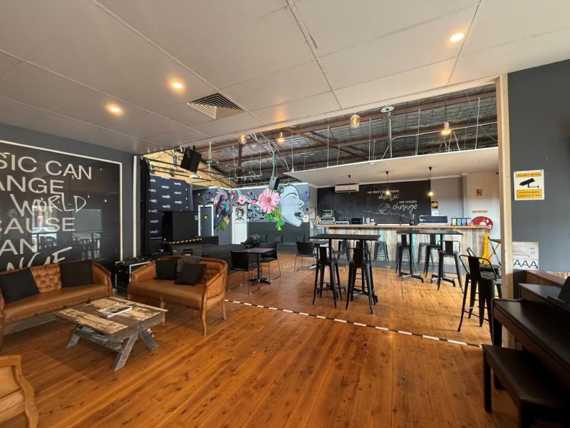 342 Mann St, Gosford NSW 2250