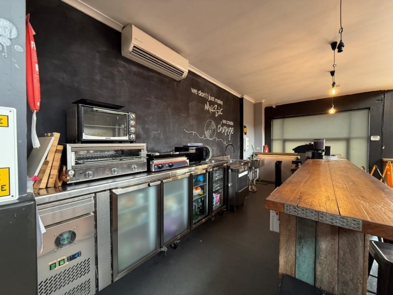 342 Mann St, Gosford NSW 2250