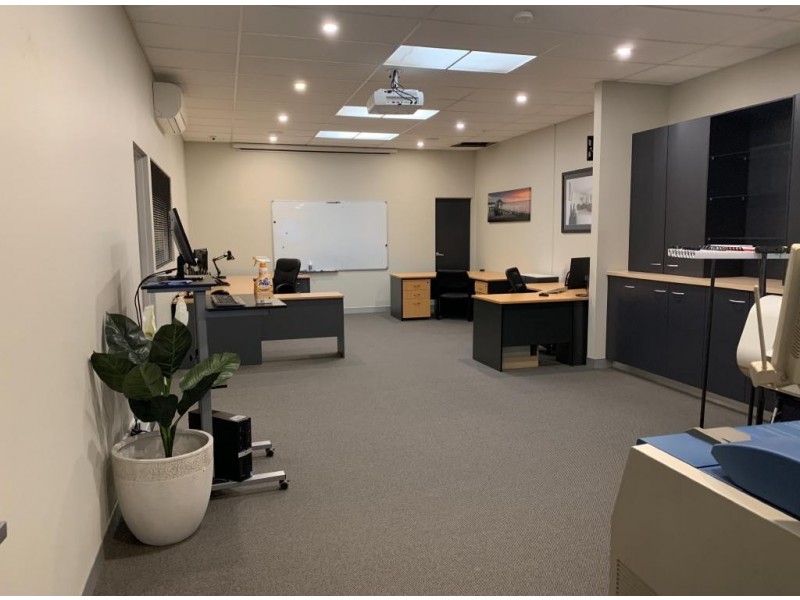 9/10 Enterprise Cl, West Gosford NSW 2250