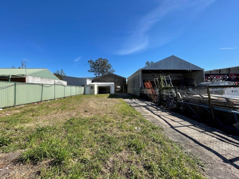 90 Showground Rd, North Gosford NSW 2250