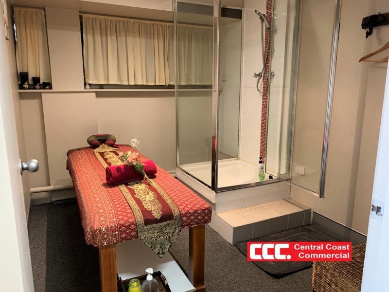 1/5 Baker Street, Gosford NSW 2250