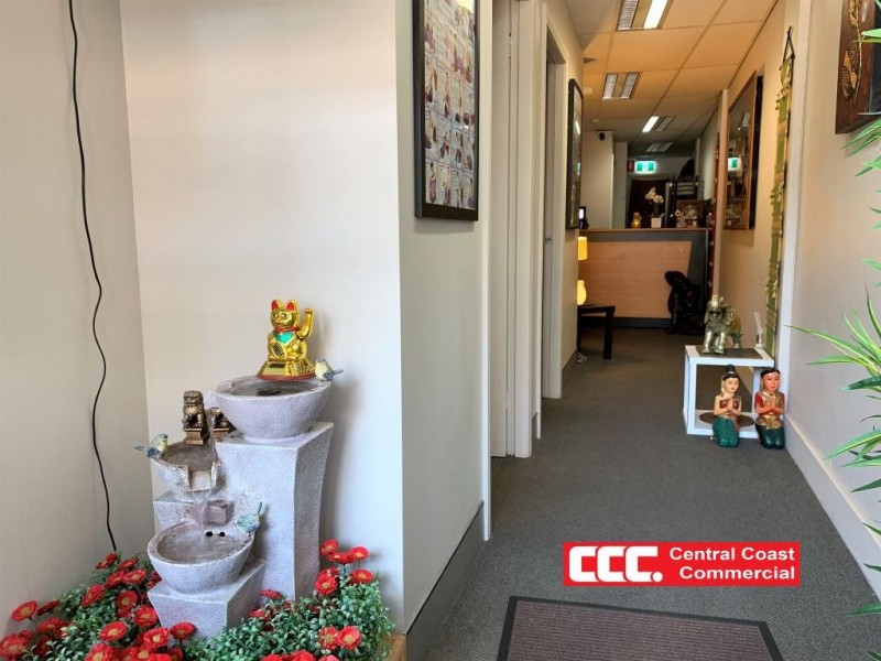 1/5 Baker Street, Gosford NSW 2250