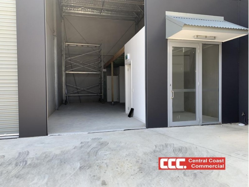 3/4 Dell Rd, West Gosford NSW 2250