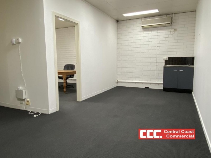 2/160 Mann St, Gosford NSW 2250