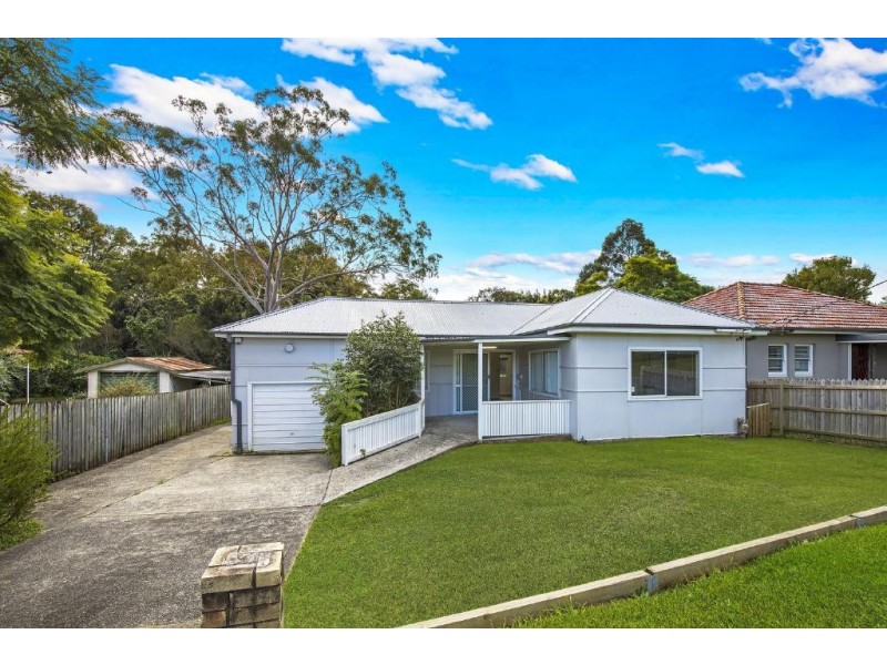 12 Renwick St, Wyoming NSW 2250