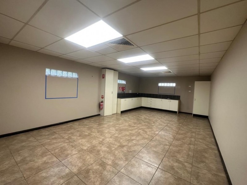 6 Stockyard Pl, West Gosford NSW 2250