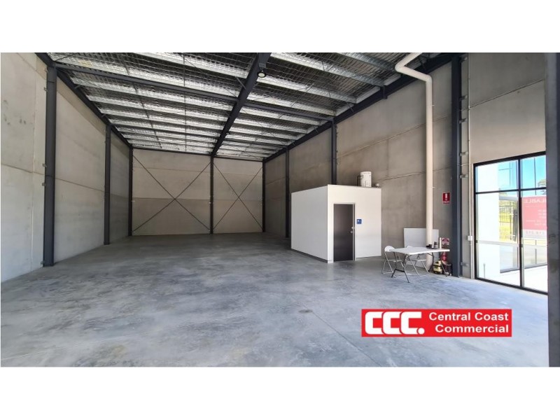 2/1 Dulmison Ave, Wyong NSW 2259