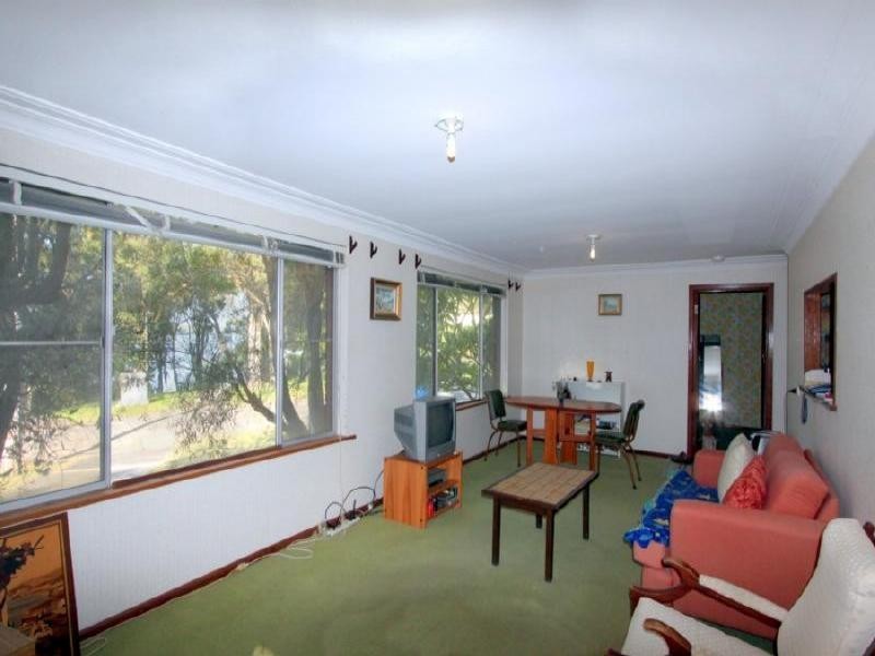 Mannering Park NSW 2259
