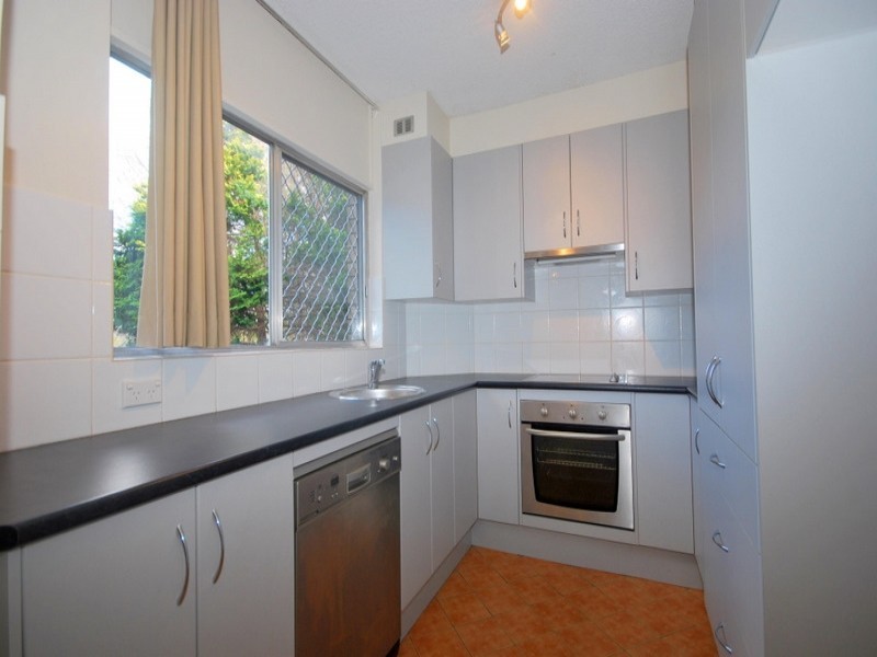 1/146 Albany Street, Point Frederick NSW 2250