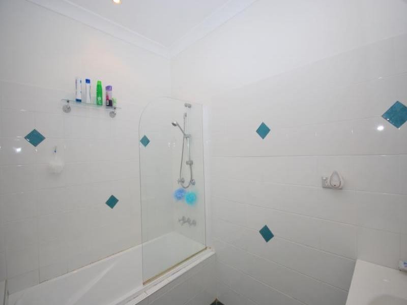 12 Barree Close, Narara NSW 2250