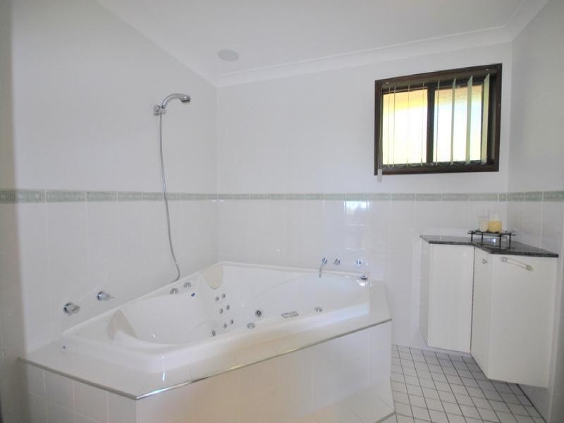 2 Rata Place, Kariong NSW 2250