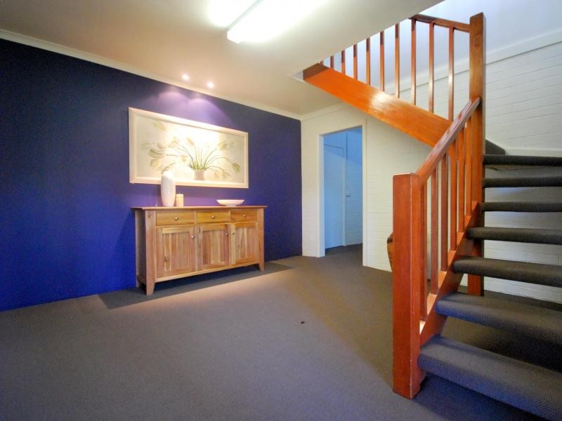 19 Chamberlain Rd, Wyoming NSW 2250