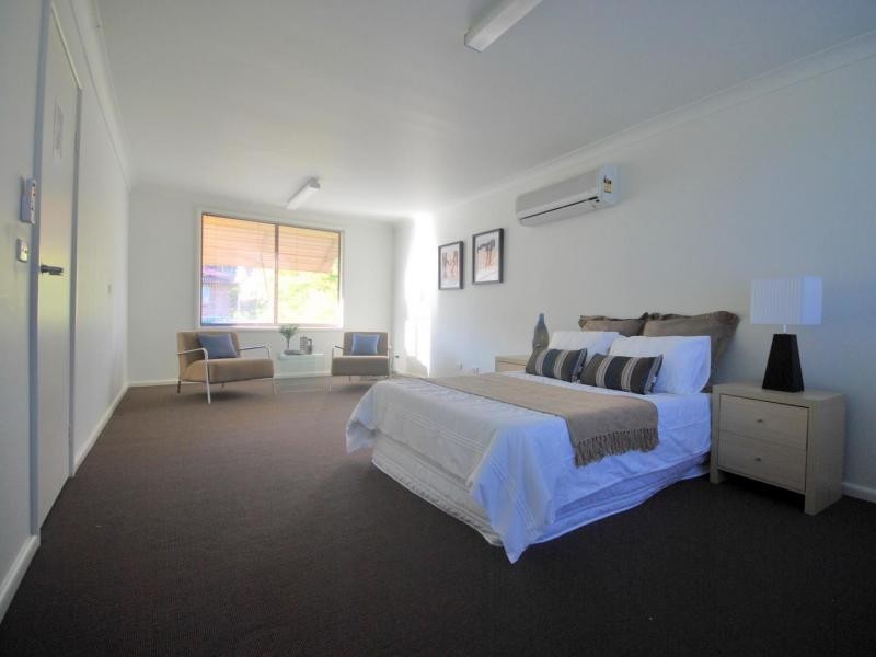 19 Chamberlain Rd, Wyoming NSW 2250