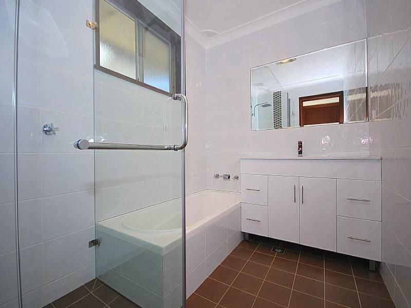 35 Elizabeth Street, Wyoming NSW 2250