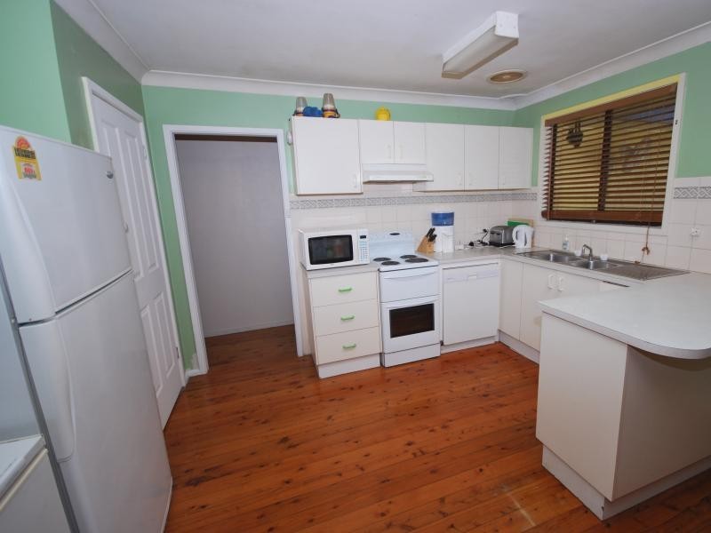 100 Manns Road, Narara NSW 2250