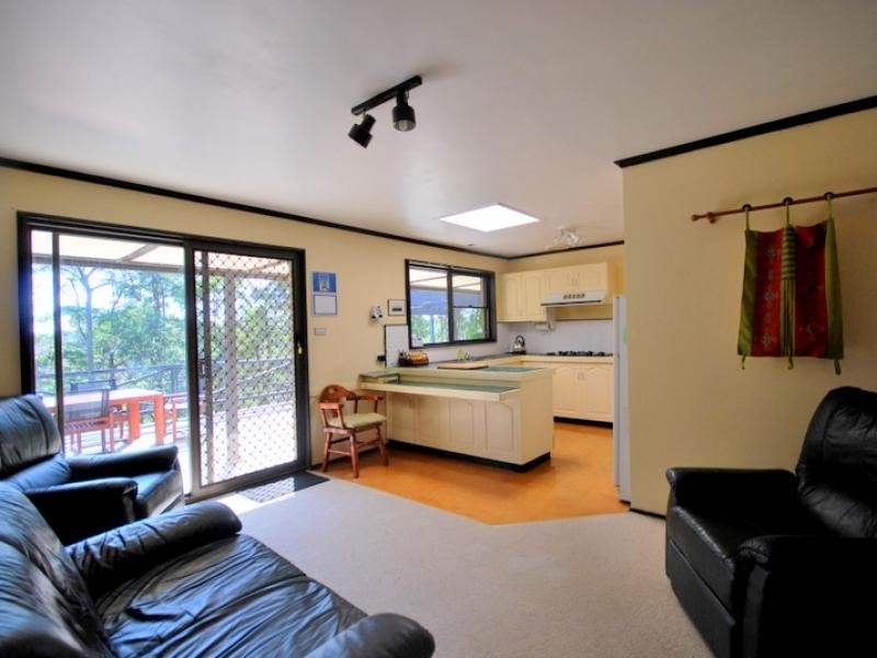 240 Brush Road, Ourimbah NSW 2258