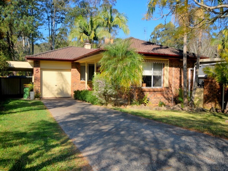 5 Giselle Avenue, Wyoming NSW 2250