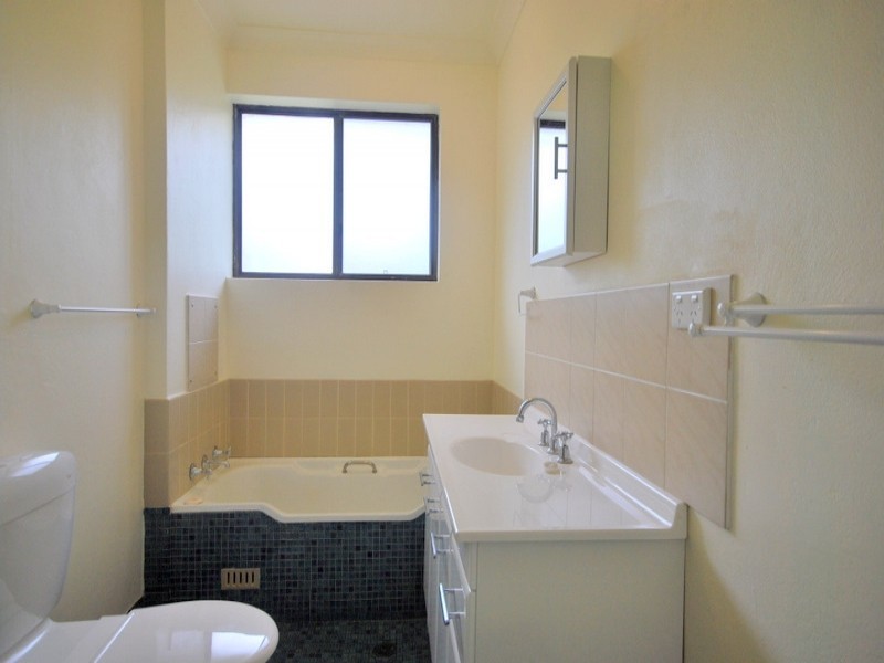 4/57 Holden Street, Gosford NSW 2250