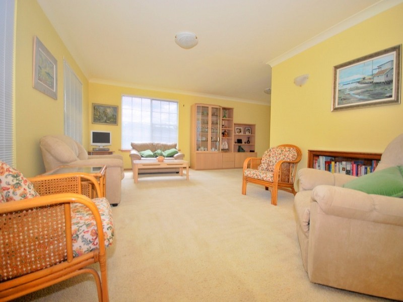 74 Malison Street, Wyoming NSW 2250