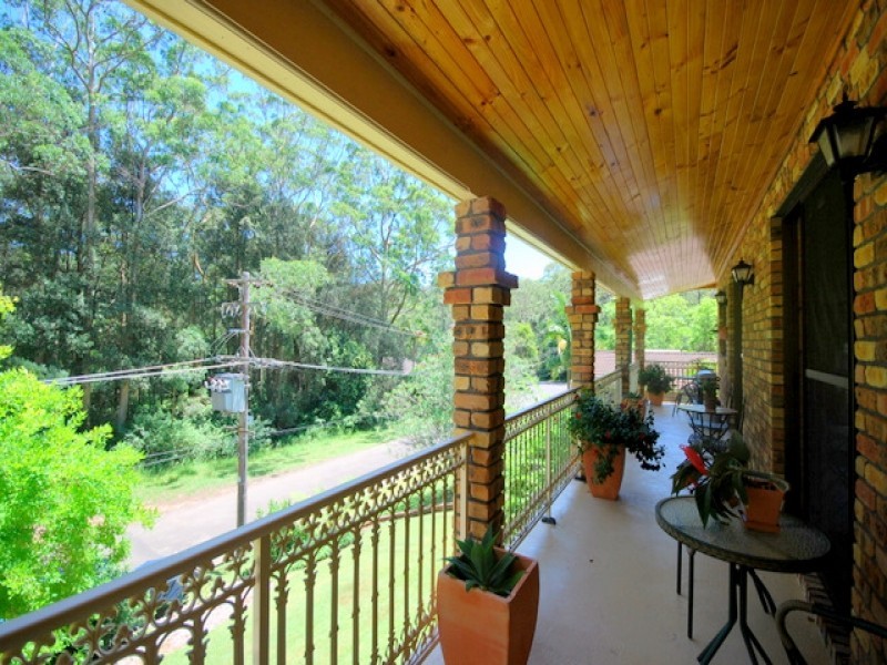 5 Coulter Road, Wyoming NSW 2250