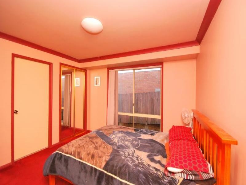 1/9 Thornely Street, Wyoming NSW 2250