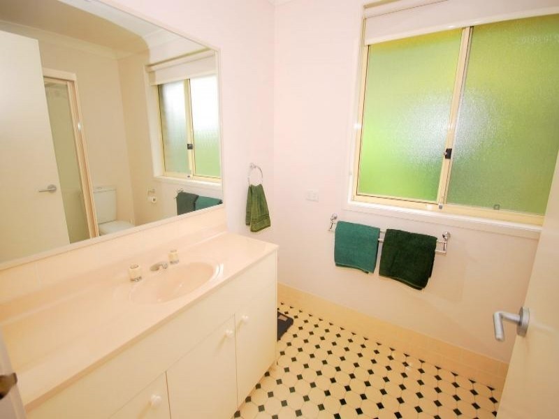 68 Deane Street, Narara NSW 2250