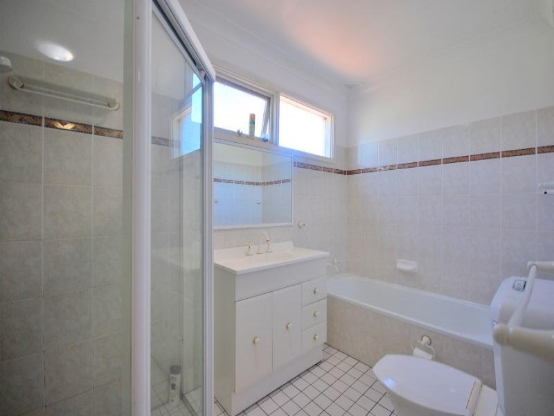 20 Angus Ave, Wyoming NSW 2250