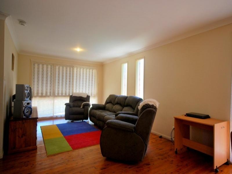 20 Angus Ave, Wyoming NSW 2250