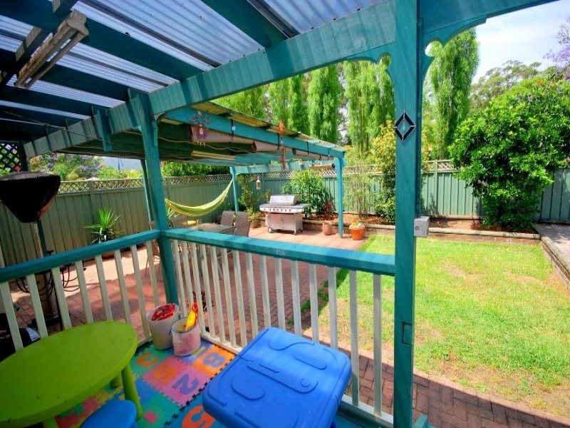 2 Opala Avenue, Wyoming NSW 2250