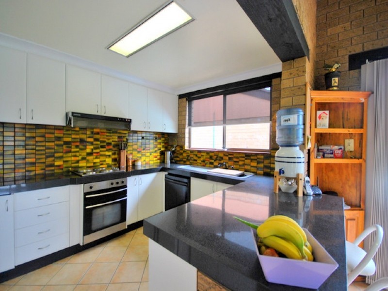 58 Wendy Drive, Point Clare NSW 2250