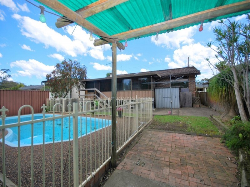 9 Bentley Road, Narara NSW 2250