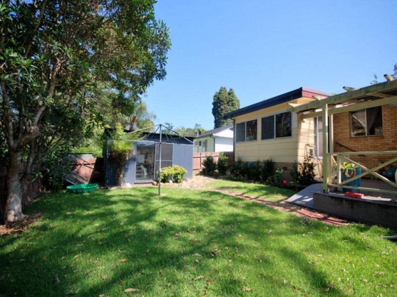 102 Turpentine Street, Wyoming NSW 2250