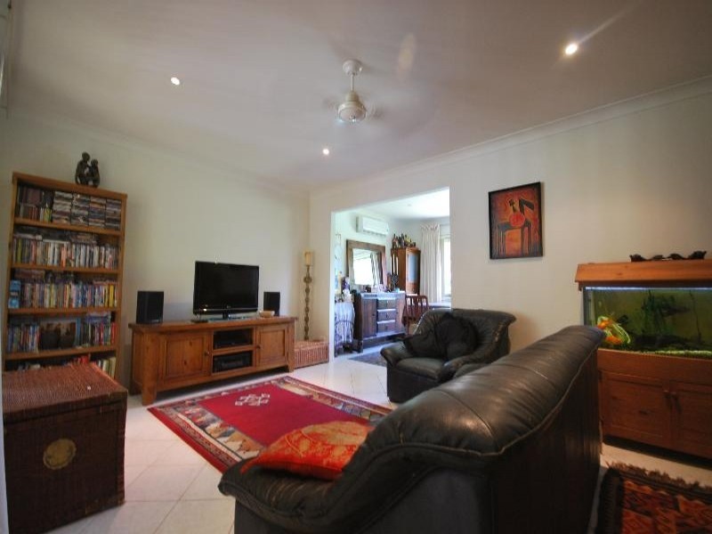 28 Walker Road, Wyoming NSW 2250