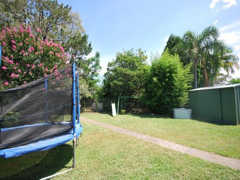 28 Walker Road, Wyoming NSW 2250